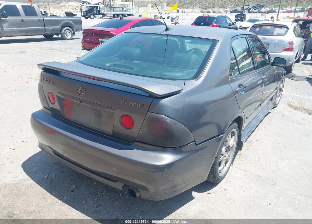 2002 LEXUS IS 300 VIN: JTHBD192920061503