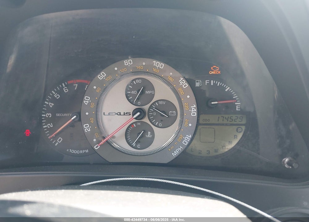 2002 LEXUS IS 300 VIN: JTHBD192920061503