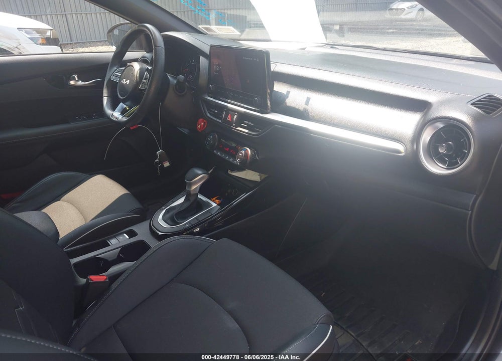 2024 KIA FORTE VIN: 3KPF54AD2RE745874