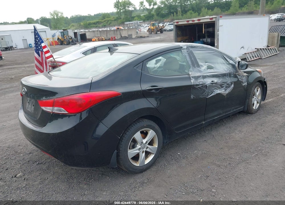 2013 HYUNDAI ELANTRA VIN: 5NPDH4AEXDH183301