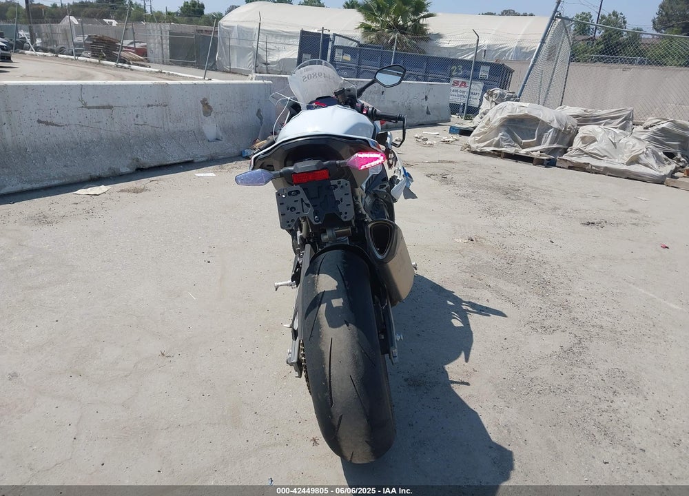 2025 BMW S 1000 RR VIN: WB10P2308S6L02815