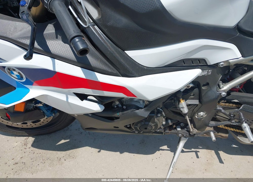 2025 BMW S 1000 RR VIN: WB10P2308S6L02815