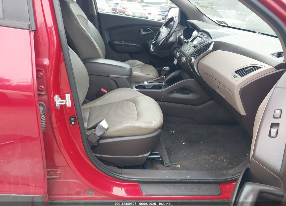 2014 HYUNDAI TUCSON VIN: KM8JU3AG7EU890207