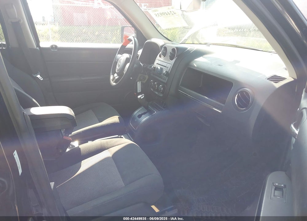 2014 JEEP PATRIOT VIN: 1C4NJRFB7ED670418