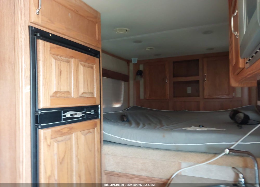 2008 SHADOW TRAVEL TRLR VIN: 1S9GH352880873369