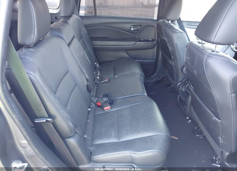 2020 HONDA PASSPORT VIN: 5FNYF7H56LB003629
