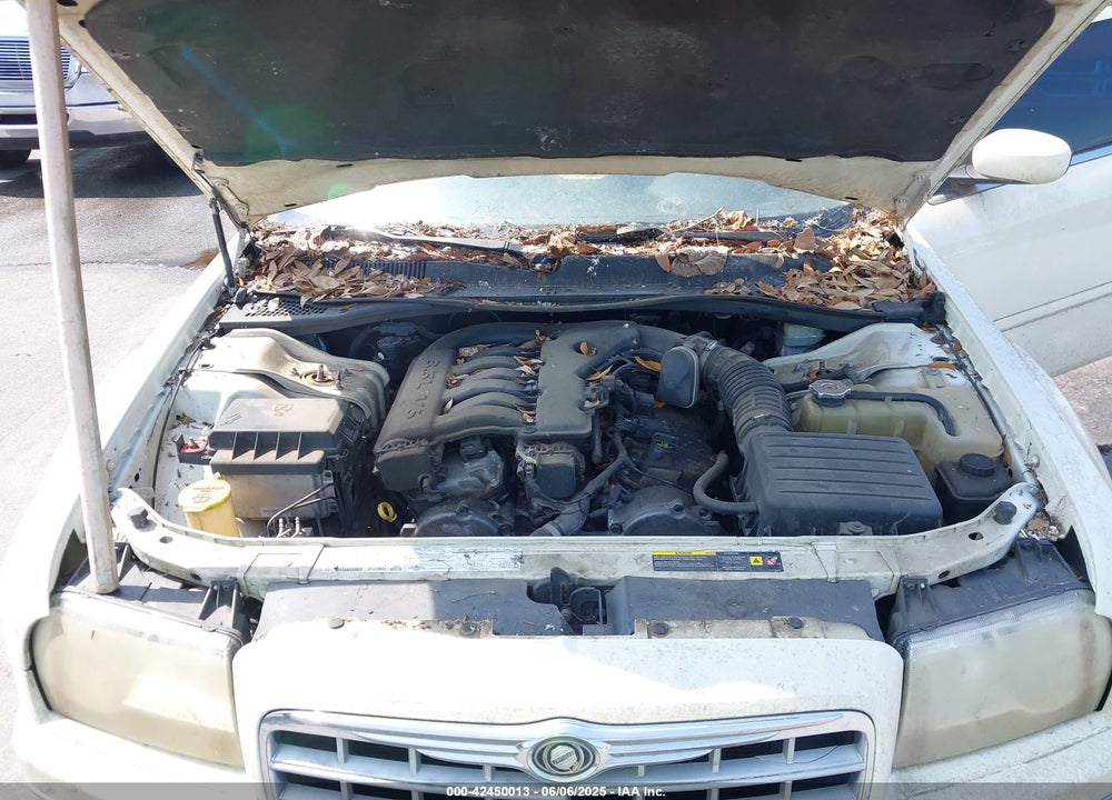 2005 CHRYSLER 300 TOURING VIN: 2C3JA53G85H616771