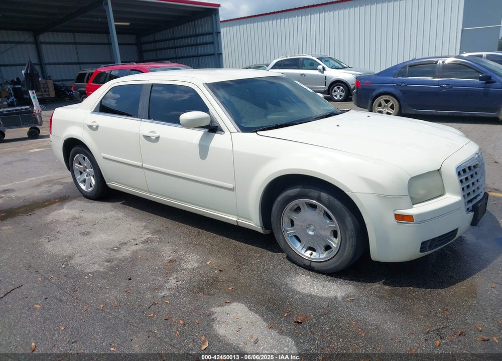 2005 CHRYSLER 300 TOURING VIN: 2C3JA53G85H616771