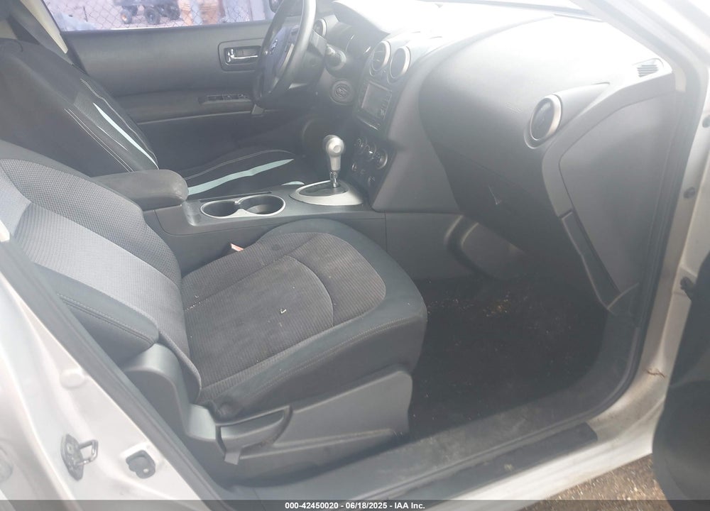 2011 NISSAN ROGUE VIN: JN8AS5MT0BW569323