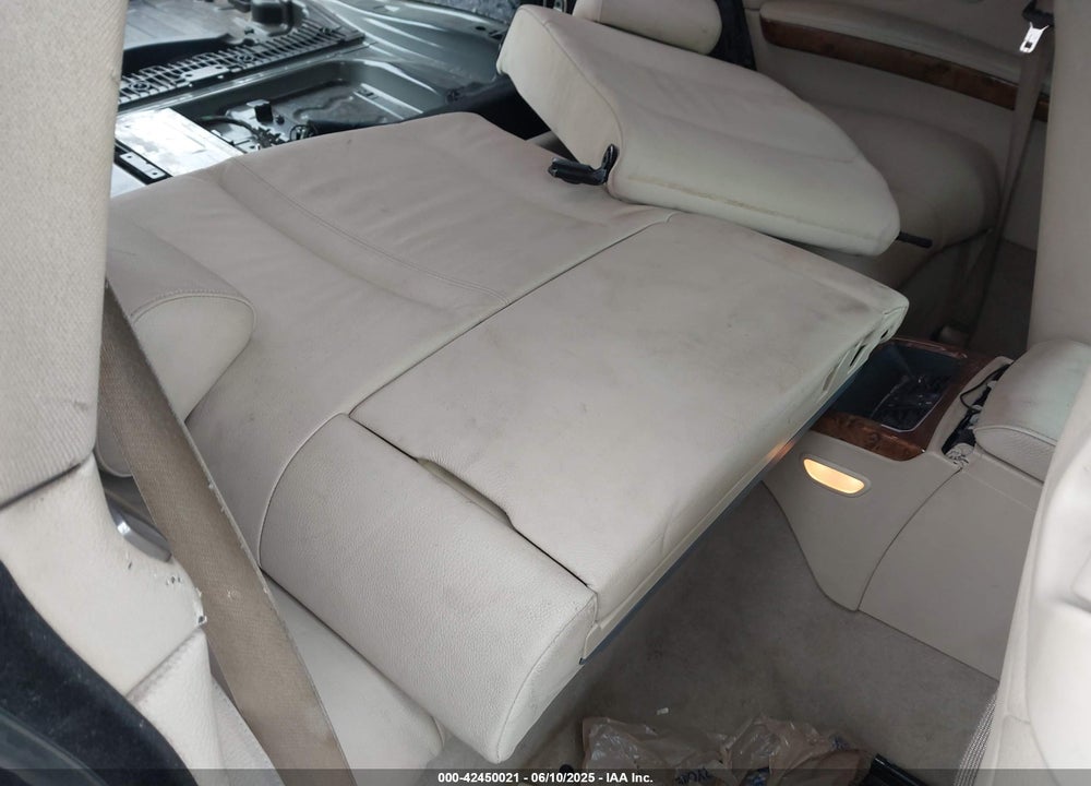 2008 BMW 335I VIN: WBAWB73558P039588