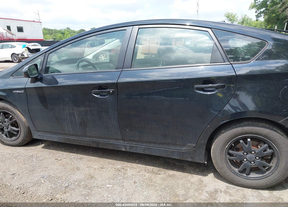 2013 TOYOTA PRIUS FIVE/FOUR/THREE/THREE SE/TWO VIN: JTDKN3DU2D1623015