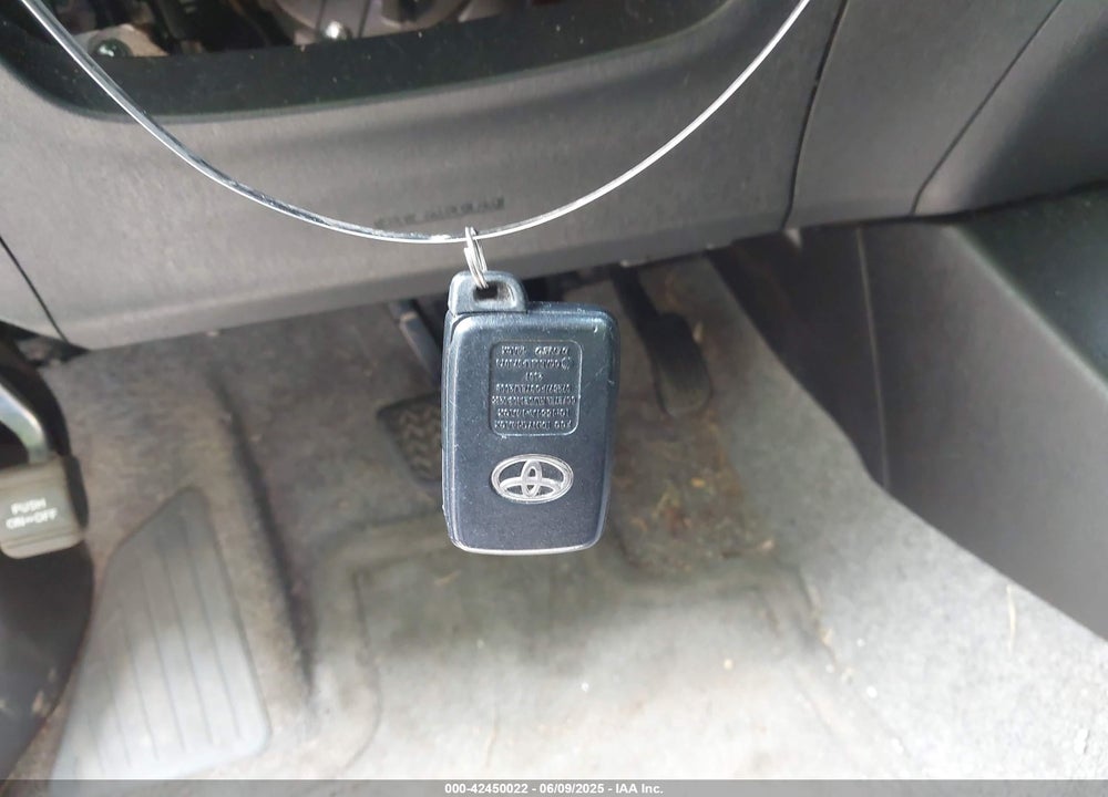 2013 TOYOTA PRIUS FIVE/FOUR/THREE/THREE SE/TWO VIN: JTDKN3DU2D1623015