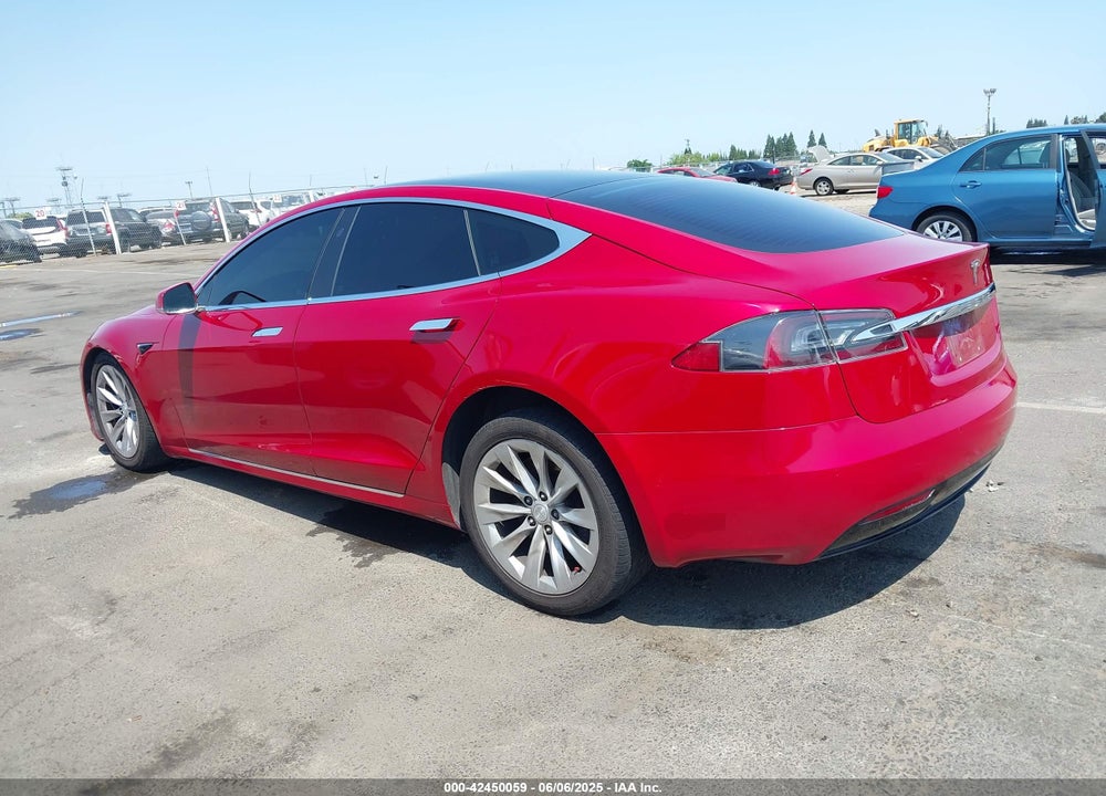 2018 TESLA MODEL S VIN: 5YJSA1E26JF263487