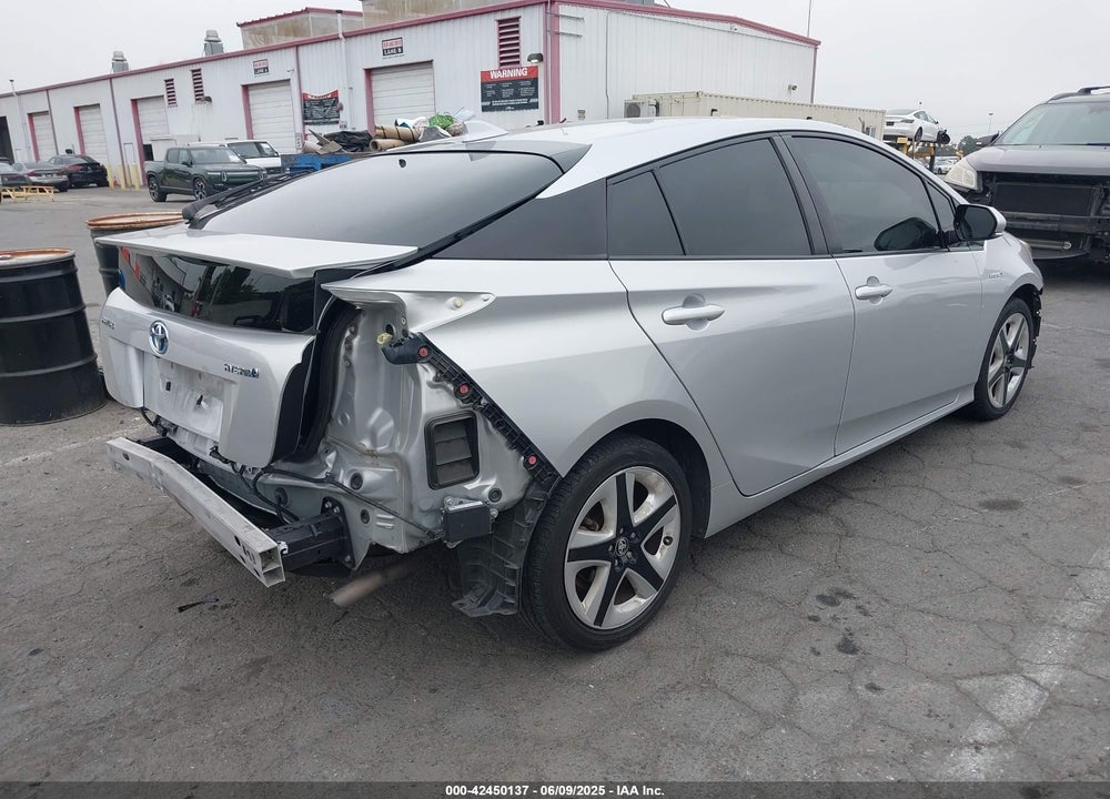 2017 TOYOTA PRIUS VIN: JTDKARFU6H3046639