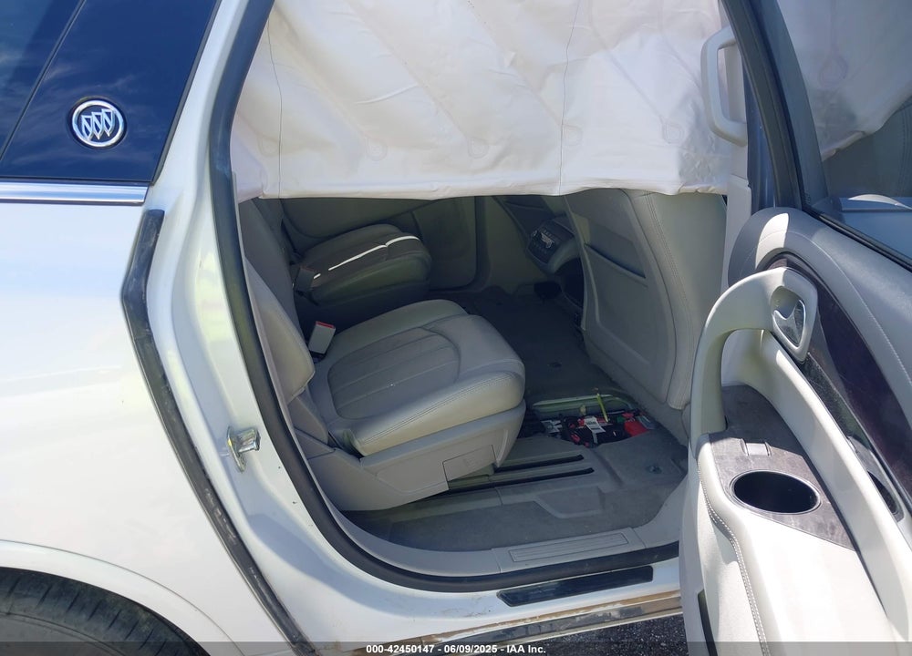 2016 BUICK ENCLAVE VIN: 5GAKRBKD8GJ133377
