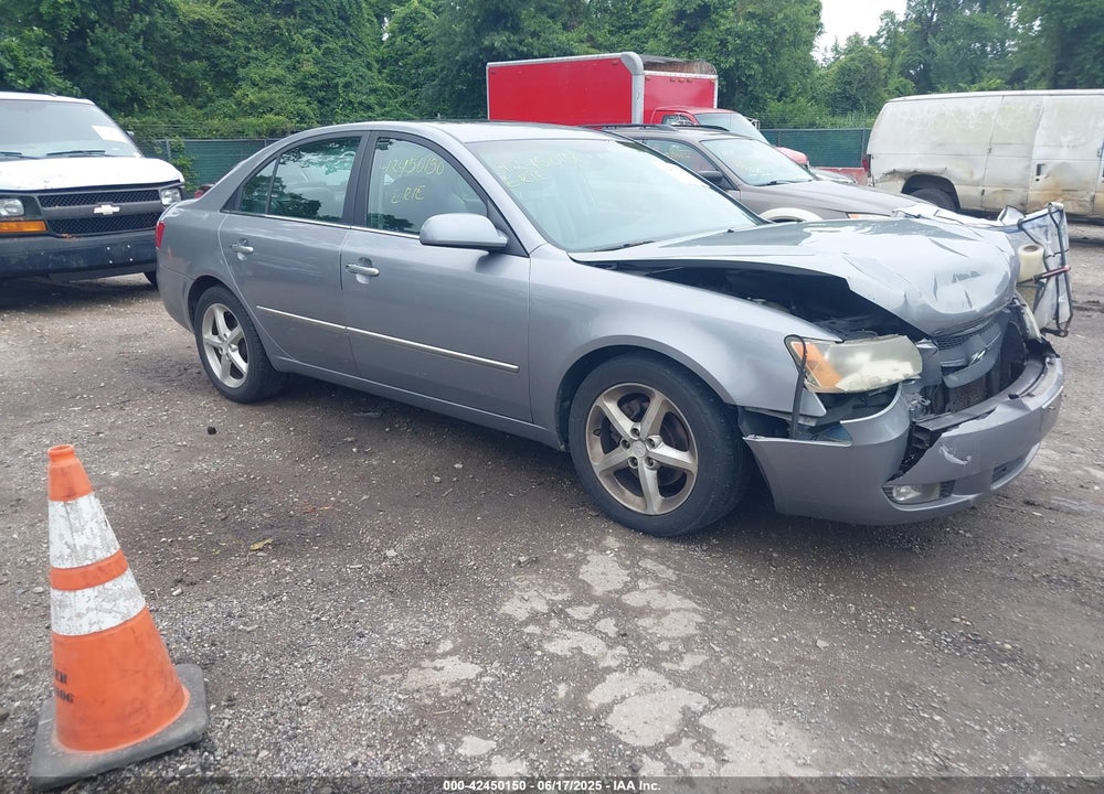 2008 HYUNDAI SONATA LIMITED V6/SE V6 VIN: 5NPEU46F78H317771