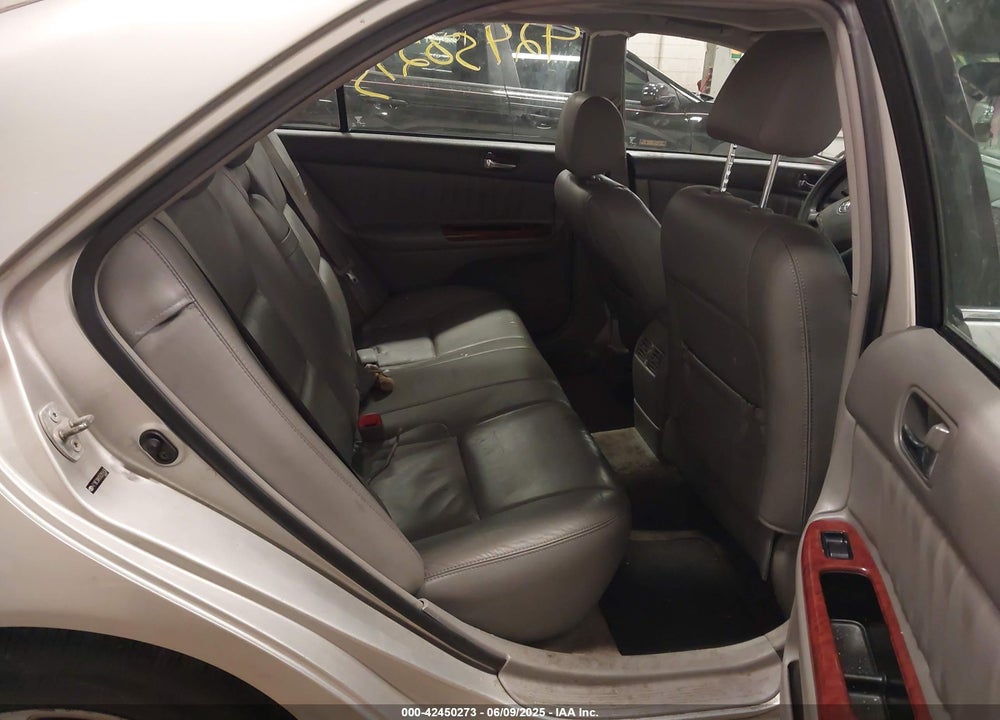 2005 TOYOTA CAMRY XLE VIN: 4T1BE30KX5U391456