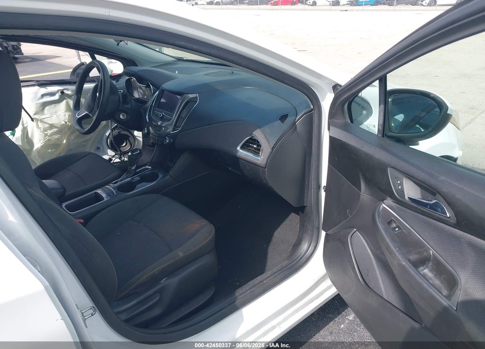 2019 CHEVROLET CRUZE VIN: 1G1BC5SMXK7151377