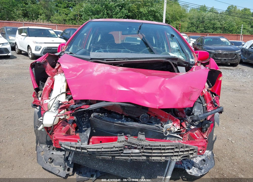 2009 HONDA FIT VIN: JHMGE88479S011678