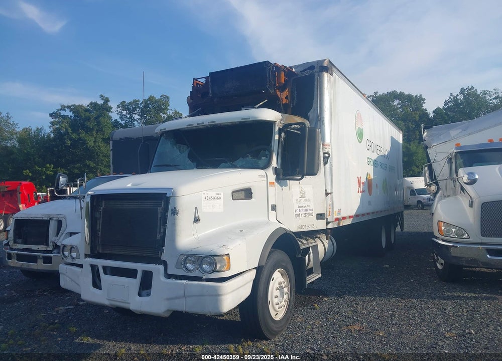 2009 VOLVO VHD VIN: 4V5KC9EG99N285842