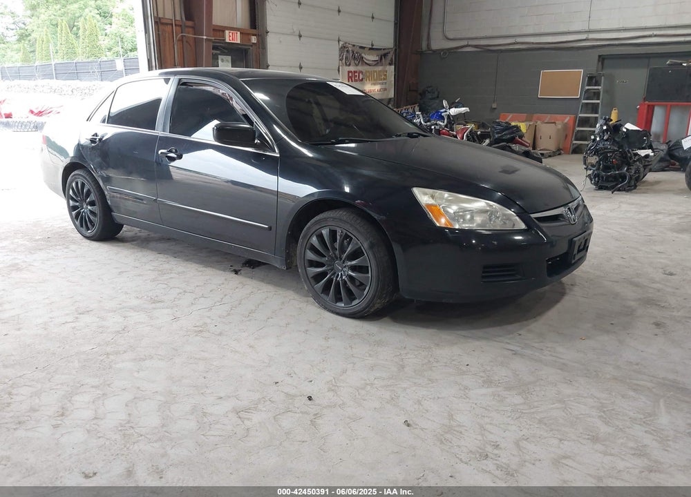 2007 HONDA ACCORD 3.0 EX VIN: 1HGCM66567A023604