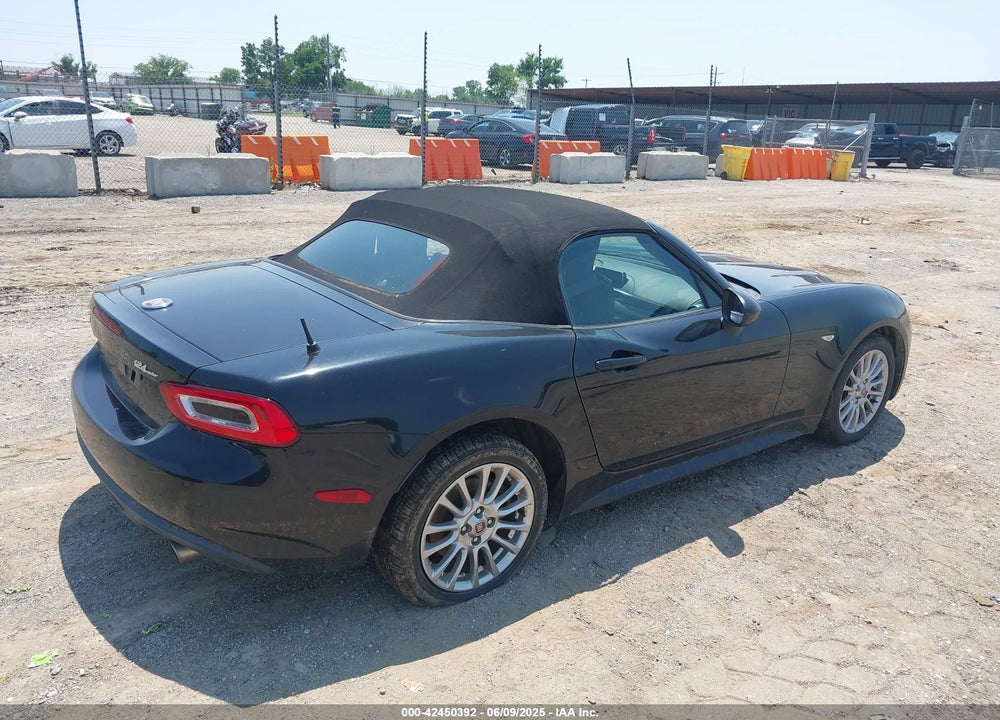 2017 FIAT 124 SPIDER VIN: JC1NFAEK2H0122713