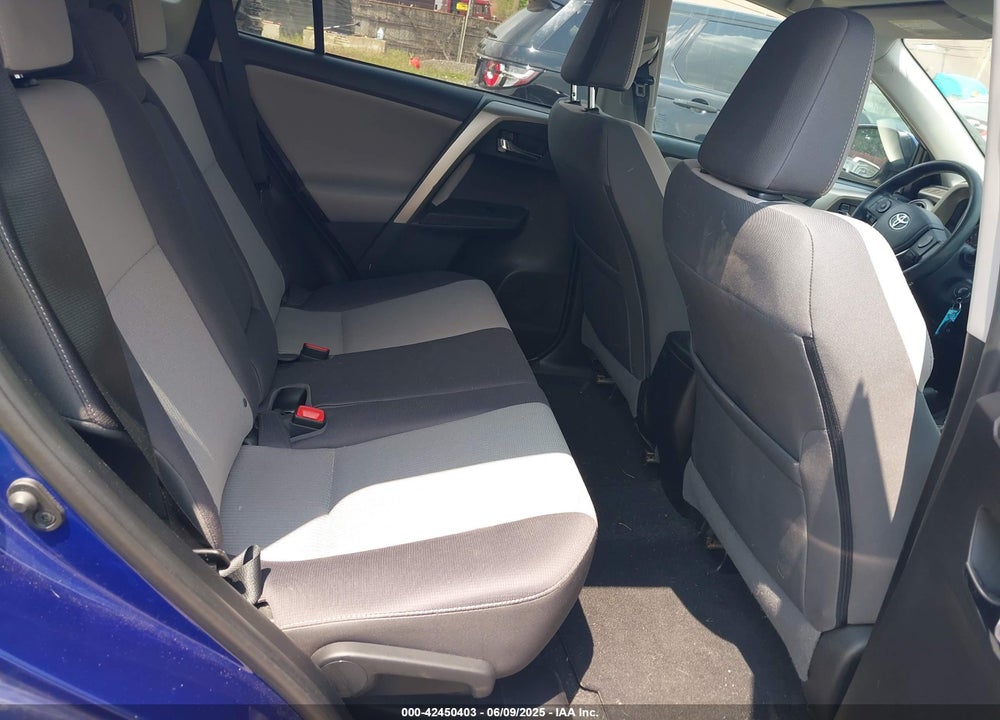 2015 TOYOTA RAV4 XLE VIN: 2T3RFREV6FW263676