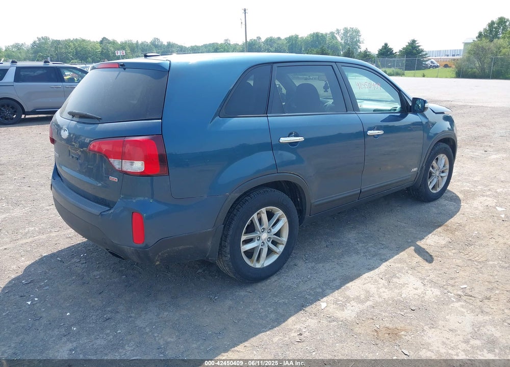 2014 KIA SORENTO VIN: 5XYKTCA65EG435781