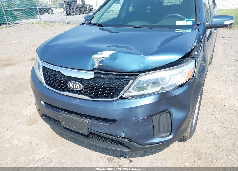 2014 KIA SORENTO VIN: 5XYKTCA65EG435781