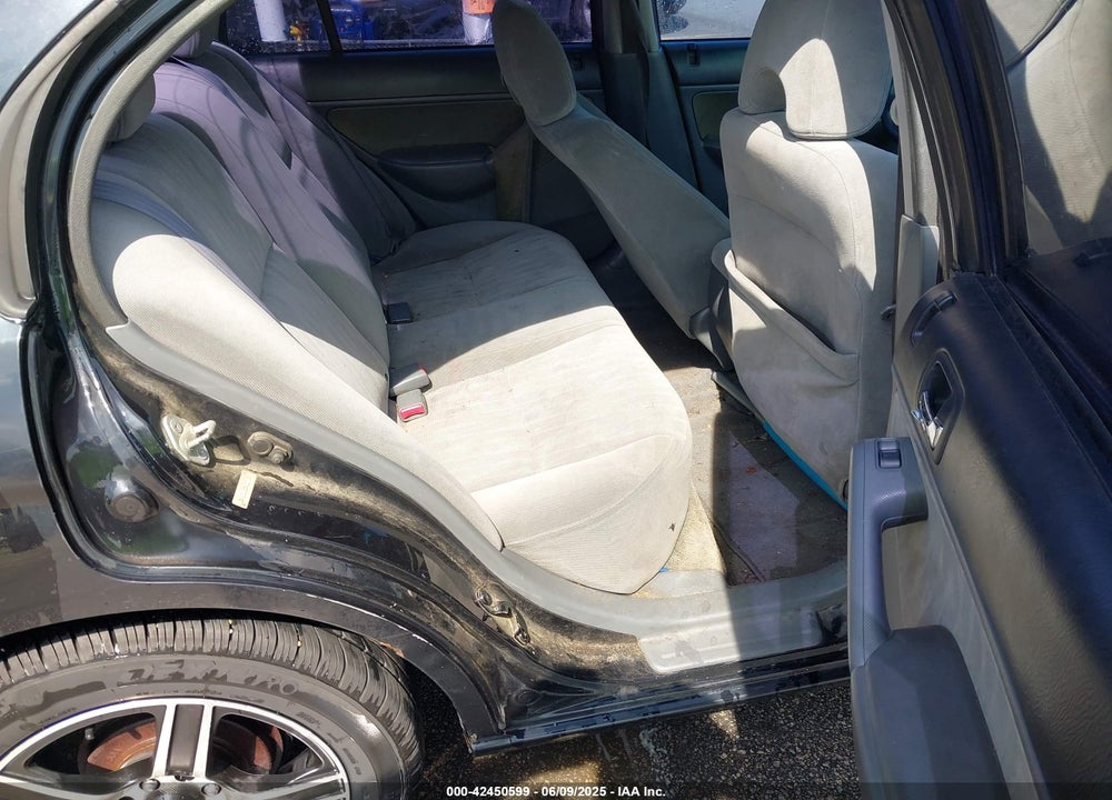 2005 HONDA CIVIC LX VIN: 2HGES16515H527476