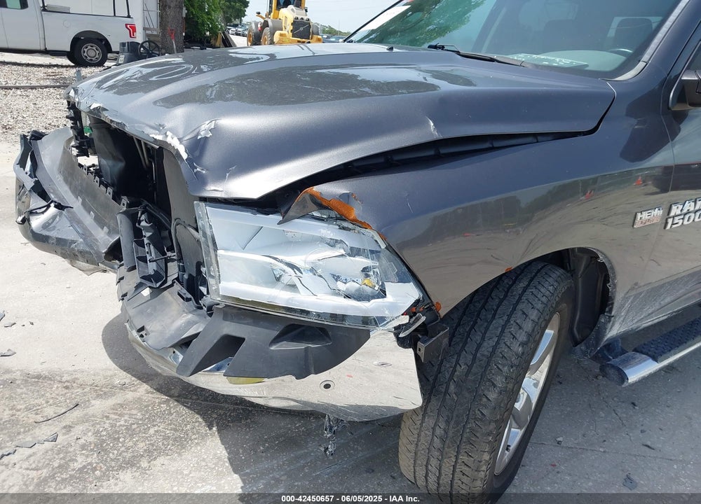 2016 RAM 1500 VIN: 1C6RR6LT7GS216052