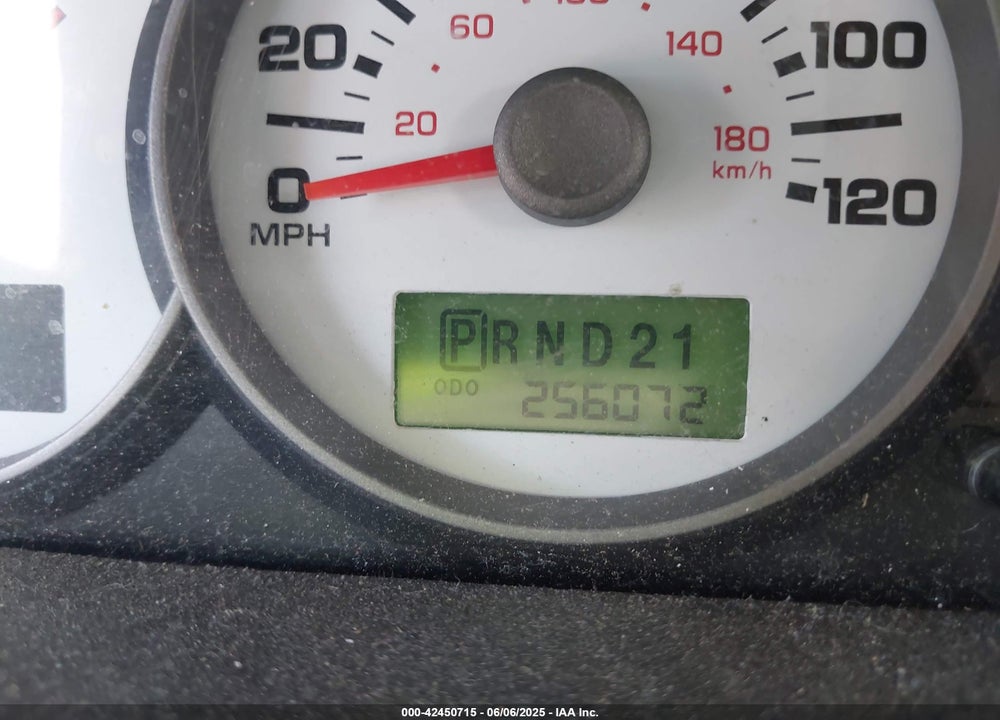 2005 FORD ESCAPE VIN: 1FMCU031X5KA63782