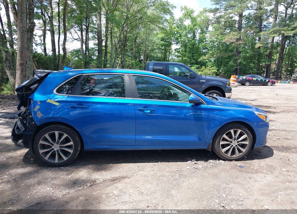 2018 HYUNDAI ELANTRA GT VIN: KMHH35LE6JU023772