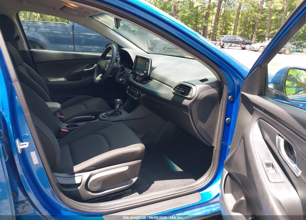 2018 HYUNDAI ELANTRA GT VIN: KMHH35LE6JU023772