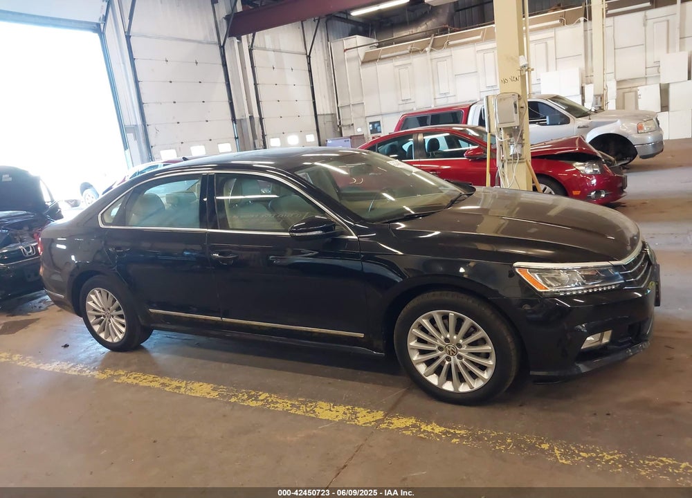 2017 VOLKSWAGEN PASSAT VIN: 1VWBT7A30HC019849