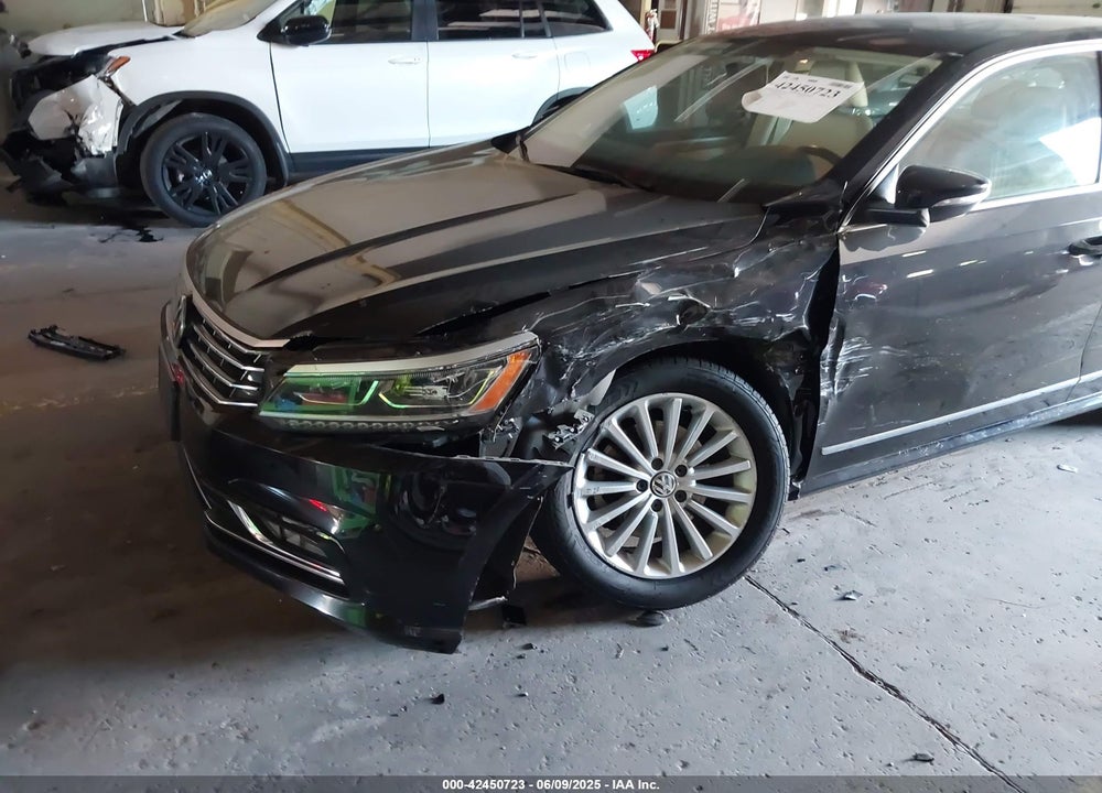 2017 VOLKSWAGEN PASSAT VIN: 1VWBT7A30HC019849
