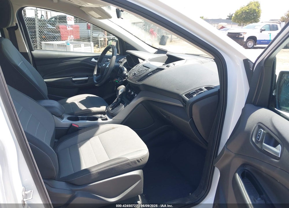 2015 FORD ESCAPE VIN: 1FMCU0G71FUA43568