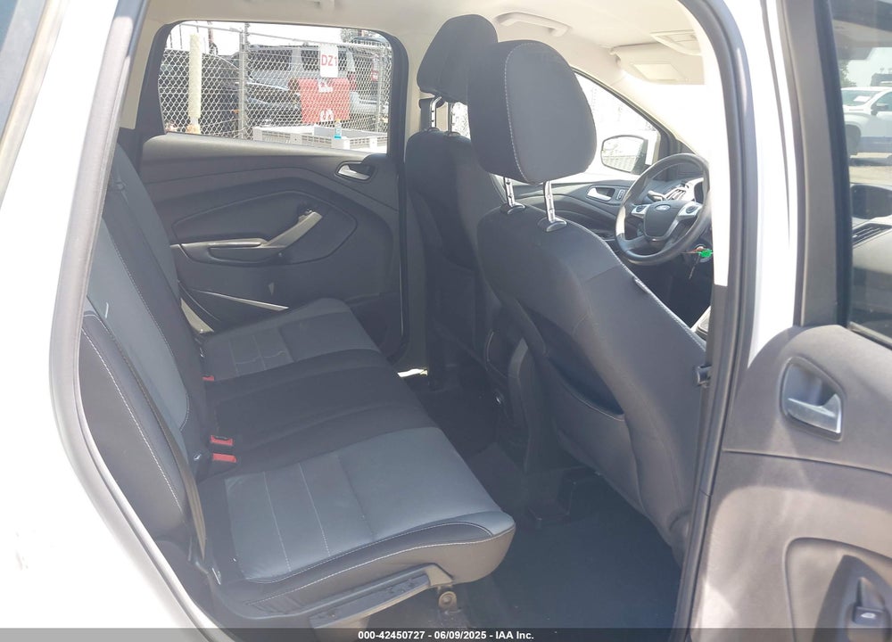 2015 FORD ESCAPE VIN: 1FMCU0G71FUA43568