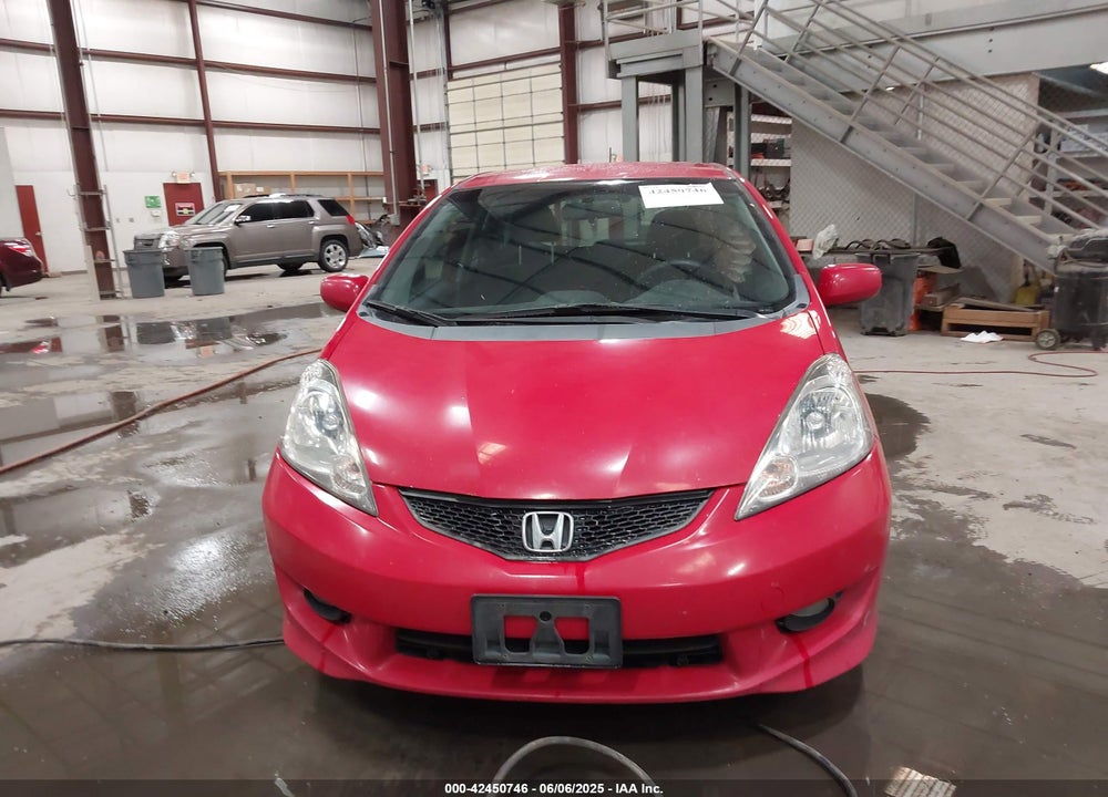 2011 HONDA FIT SPORT VIN: JHMGE8H56BC026892