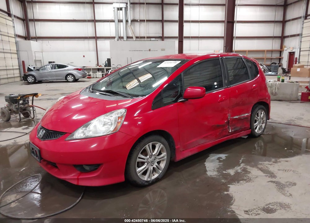 2011 HONDA FIT SPORT VIN: JHMGE8H56BC026892