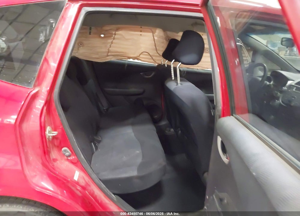 2011 HONDA FIT SPORT VIN: JHMGE8H56BC026892