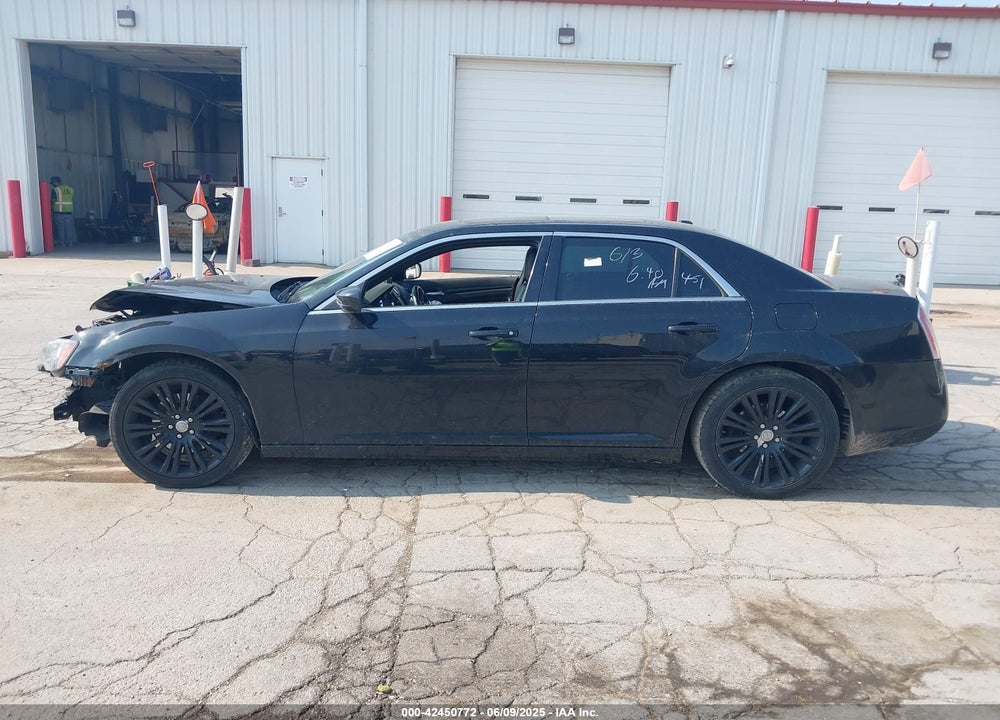 2013 CHRYSLER 300 VIN: 2C3CCABT9DH647519