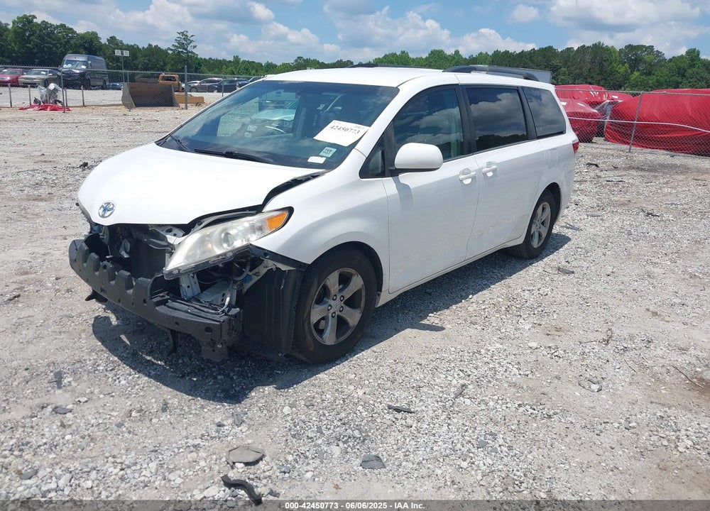 2015 TOYOTA SIENNA LE 8 PASSENGER VIN: 5TDKK3DCXFS571588