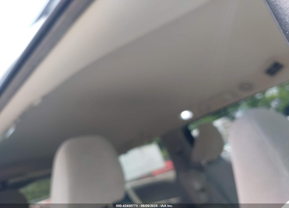 2015 TOYOTA SIENNA LE 8 PASSENGER VIN: 5TDKK3DCXFS571588