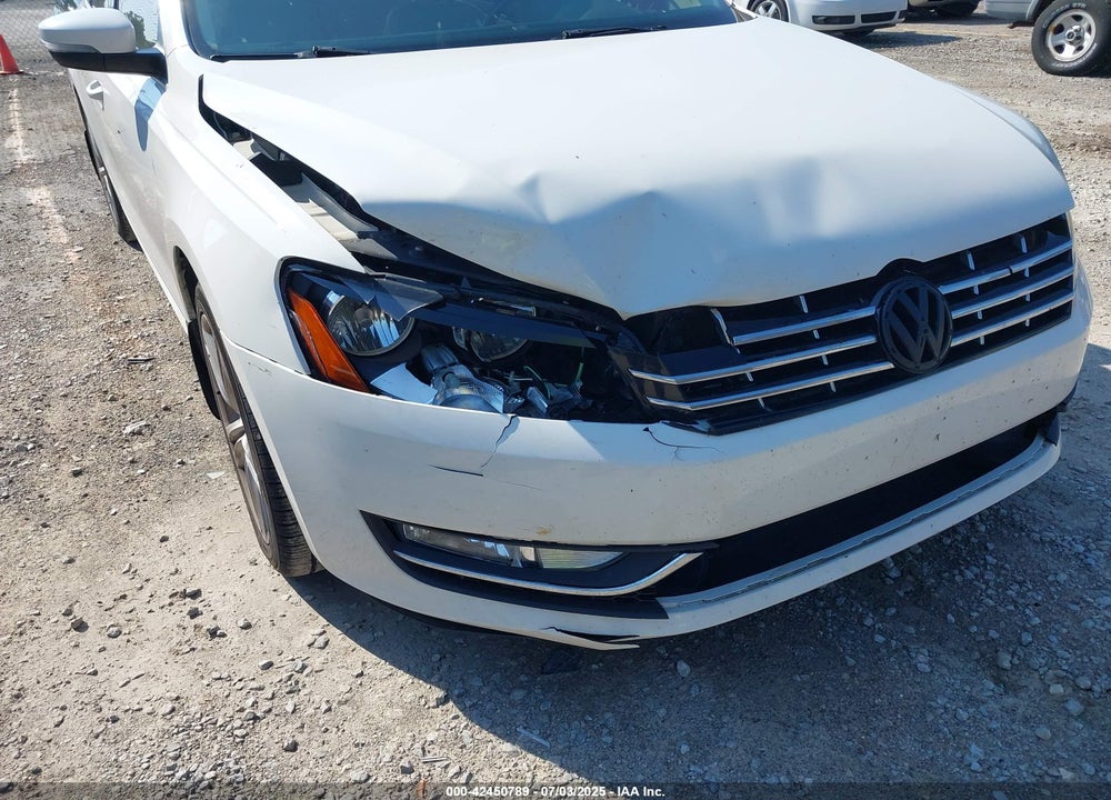 2015 VOLKSWAGEN PASSAT VIN: 1VWBV7A35FC050781