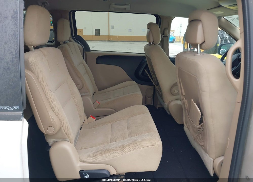 2014 DODGE GRAND CARAVAN SXT VIN: 2C4RDGCGXER322705