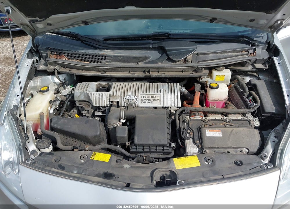 2013 TOYOTA PRIUS TWO VIN: JTDKN3DU8D5577456