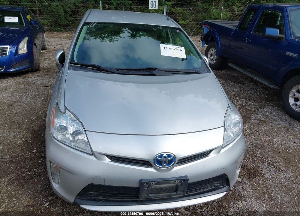 2013 TOYOTA PRIUS TWO VIN: JTDKN3DU8D5577456