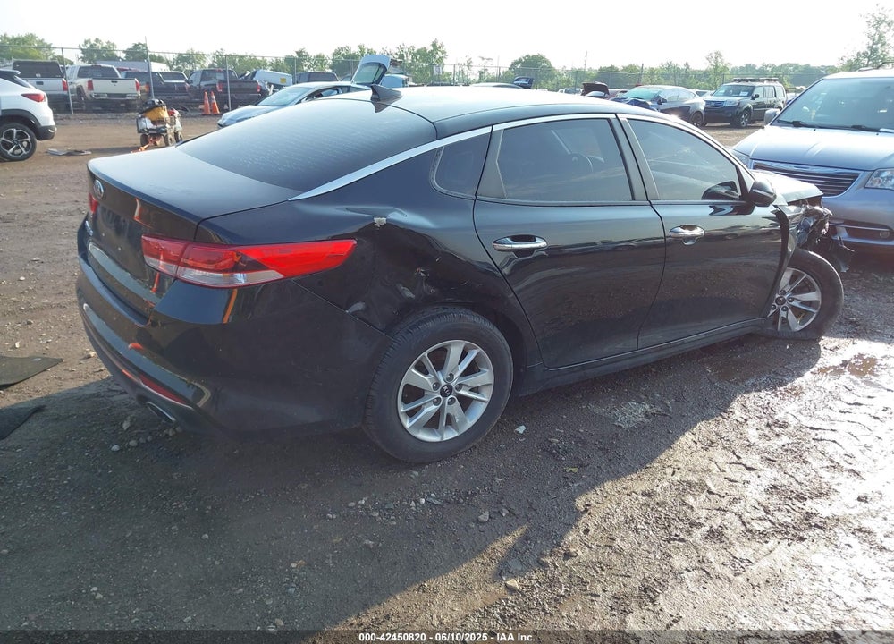 2016 KIA OPTIMA VIN: 5XXGT4L36GG092839