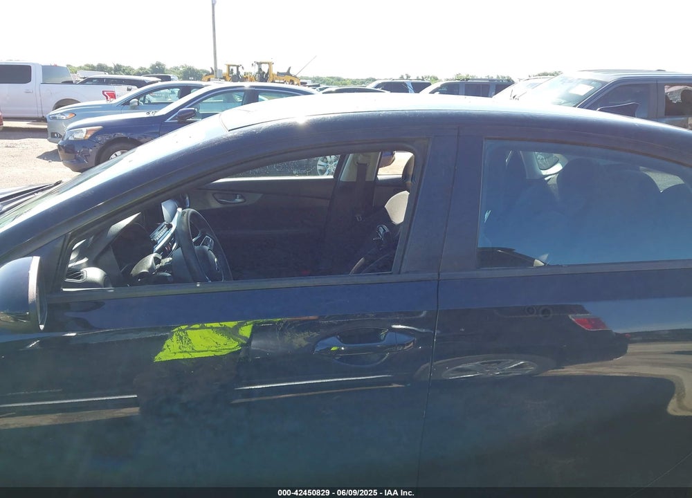 2020 KIA FORTE VIN: 3KPF24ADXLE158984